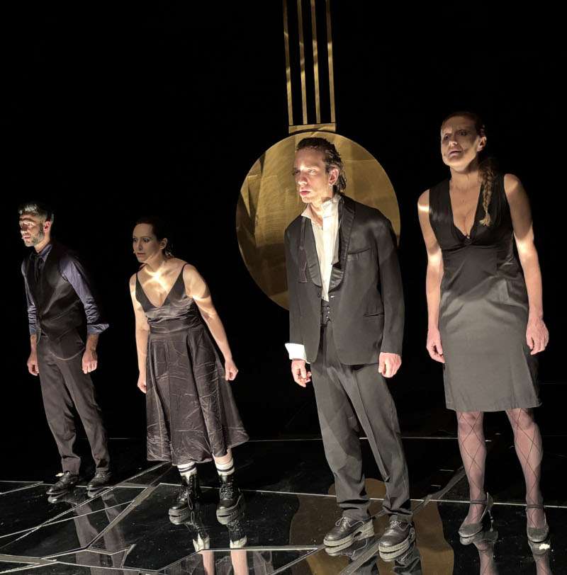 Gabriele Giaffreda, Chiara Cappelli, Vieri Raddi, Teresa Fallai in CRAVE di Sarah Kane, scena e regia di Dimitri Milopulos (2026)